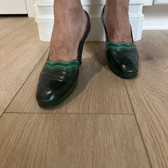 Vintage  Mishelle of Roma Green leather pumps - Picture 1 of 11